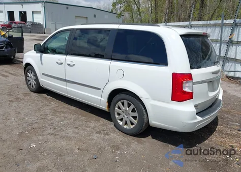 2014 Chrysler Town & Country Touring from USA, damaged, VIN 2C4RC1BGXER207409